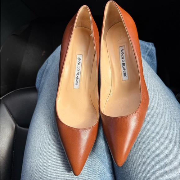 Manolo Blahnik Tan Kitten Heels